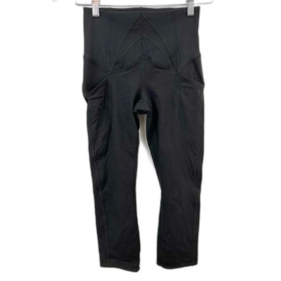 Lululemon Black Capri Workout Leggings Size 4 - Picture 1 of 10